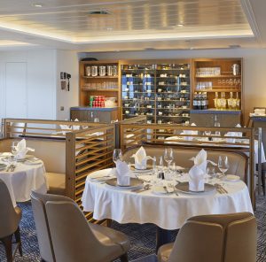 Dining room with tables and windows